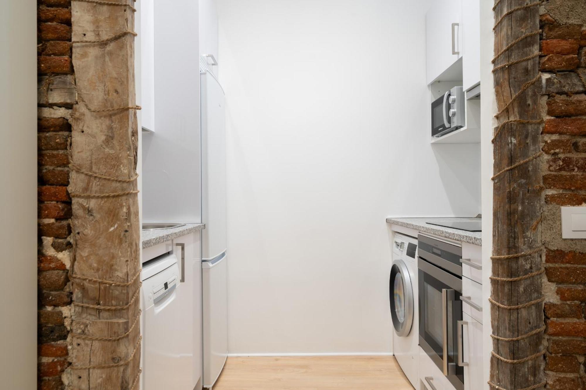 Loft Para 4 Personas En Cuatro Caminos Alquiler Temporal Madrid Ngoại thất bức ảnh